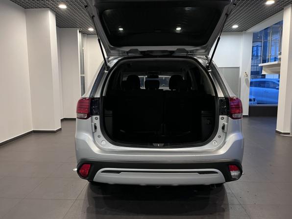 Mitsubishi Outlander III Рестайлинг 3 с пробегом 2021 года, цена 1 990 000 рублей, 114830 км, внедорожник, Автокод Объявления