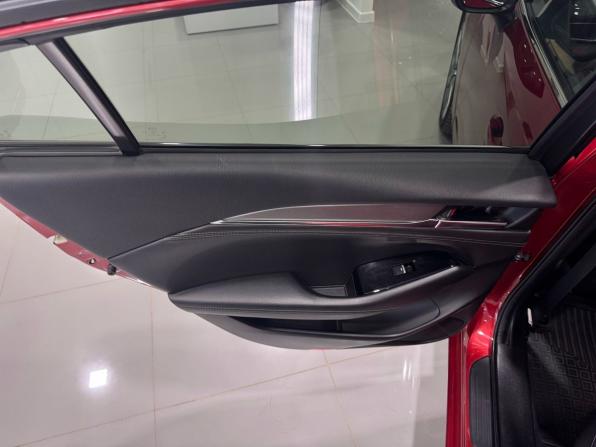 Mazda 6 III (GJ) Рестайлинг 2 с пробегом 2019 года, цена 2 595 000 рублей, 76500 км, седан, Автокод Объявления