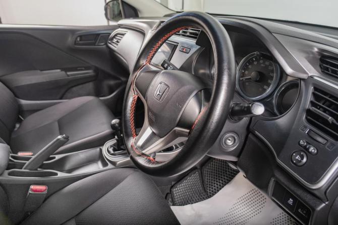 Honda Grace I Рестайлинг с пробегом 2018 года, цена 1 029 000 рублей, 114000 км, седан, Автокод Объявления