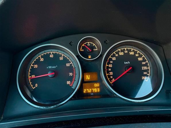 Opel Zafira B Рестайлинг с пробегом 2012 года, цена 700 000 рублей, 272791 км, компактвэн, Автокод Объявления