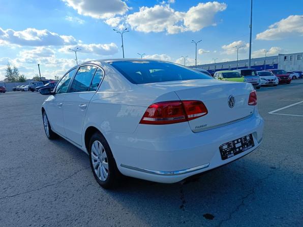 Volkswagen Passat B7 с пробегом 2013 года, цена 1 199 995 рублей, 143642 км, седан, Автокод Объявления