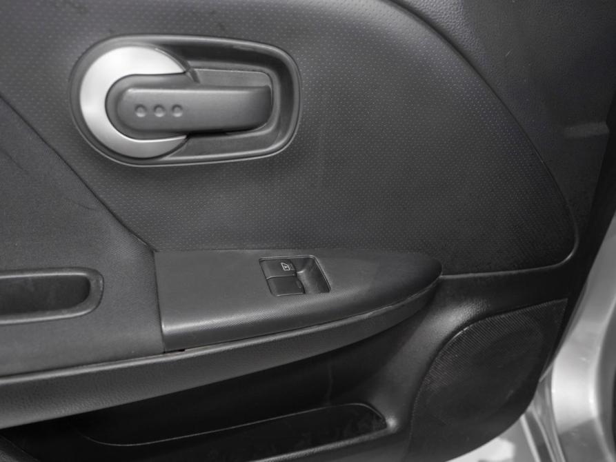 Nissan Note I Рестайлинг Москва  - изображение 17