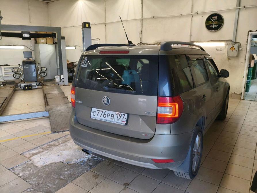 Skoda Yeti I Рестайлинг Москва  - изображение 8