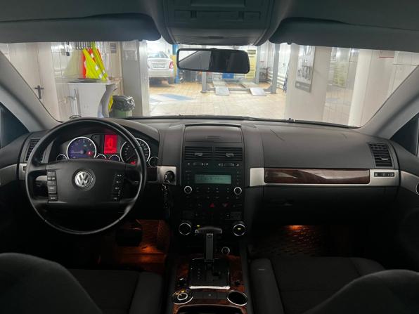 Volkswagen Touareg I Рестайлинг с пробегом 2008 года, цена 1 380 000 рублей, 268135 км, внедорожник, Автокод Объявления