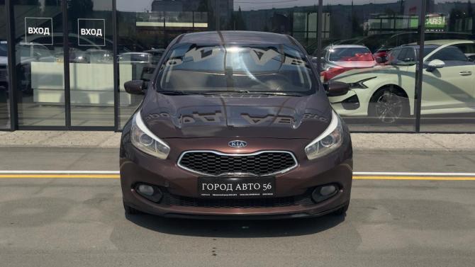 Kia Ceed II с пробегом 2013 года, цена 790 000 рублей, 209039 км, хэтчбек, Автокод Объявления