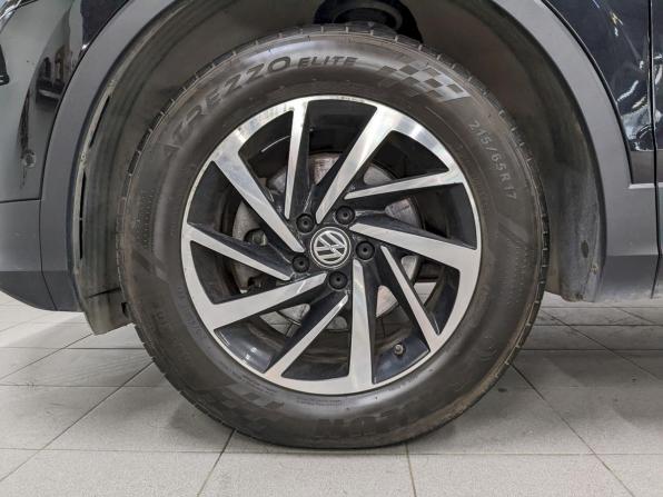 Volkswagen Tiguan II с пробегом 2018 года, цена 2 450 000 рублей, 110340 км, внедорожник, Автокод Объявления