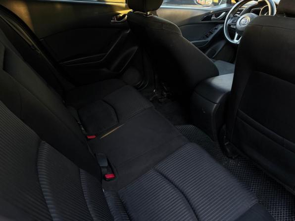 Mazda 3 III (BM) с пробегом 2015 года, цена 1 270 000 рублей, 231433 км, седан, Автокод Объявления