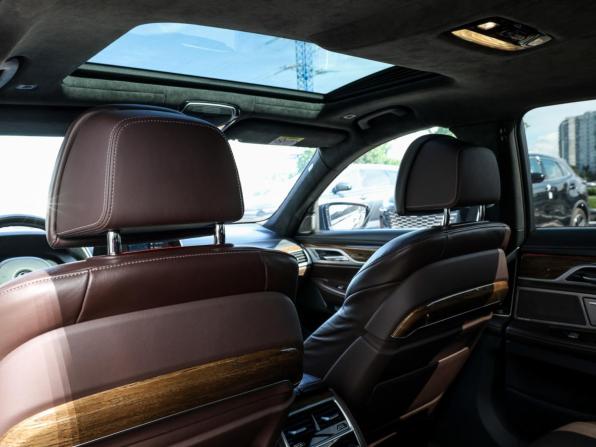 BMW 7 серии VI (G11/G12) с пробегом 2017 года, цена 3 750 000 рублей, 199800 км, седан, Автокод Объявления