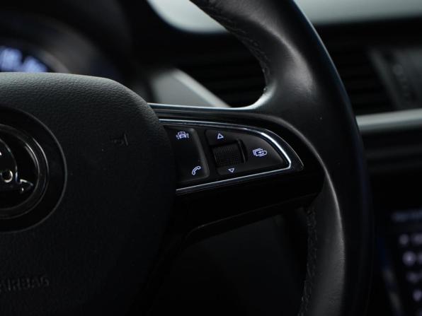 Skoda Rapid I Рестайлинг с пробегом 2018 года, цена 1 521 444 рубля, 88602 км, лифтбек, Автокод Объявления