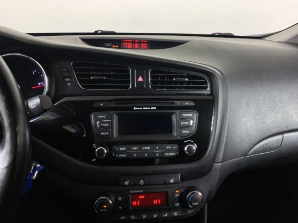 Kia Ceed II с пробегом 2013 года, цена 1 199 000 рублей, 155804 км, хэтчбек, Автокод Объявления