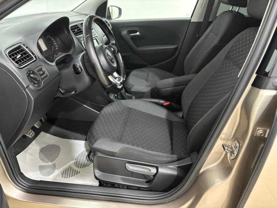 Volkswagen Polo V Рестайлинг Альметьевск  - изображение 12