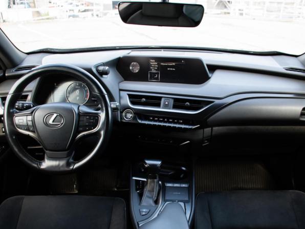 Lexus UX I с пробегом 2019 года, цена 2 599 000 рублей, 87167 км, внедорожник, Автокод Объявления