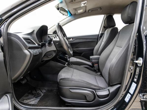 Hyundai Solaris II с пробегом 2018 года, цена 1 208 000 рублей, 136363 км, седан, Автокод Объявления