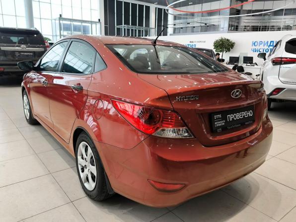 Hyundai Solaris I с пробегом 2011 года, цена 820 000 рублей, 200000 км, седан, Автокод Объявления