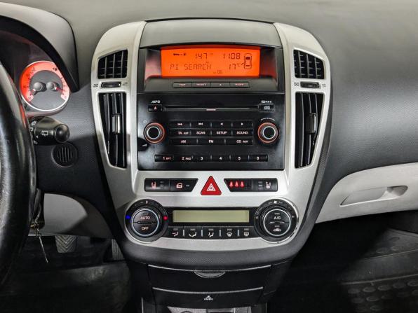 Kia Ceed I с пробегом 2009 года, цена 539 900 рублей, 287000 км, хэтчбек, Автокод Объявления
