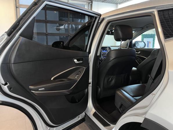 Hyundai Santa Fe III Рестайлинг с пробегом 2016 года, цена 2 250 000 рублей, 151455 км, внедорожник, Автокод Объявления