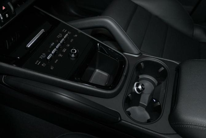 Новый Porsche Cayenne III Рестайлинг 2025 года, цена 16 610 000 рублей, внедорожник, Автокод Объявления