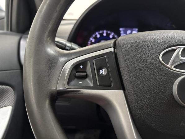 Hyundai Solaris I с пробегом 2013 года, цена 600 000 рублей, 176745 км, хэтчбек, Автокод Объявления