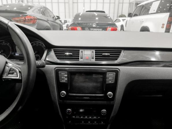 Skoda Rapid I Рестайлинг с пробегом 2017 года, цена 1 120 000 рублей, 90000 км, лифтбек, Автокод Объявления