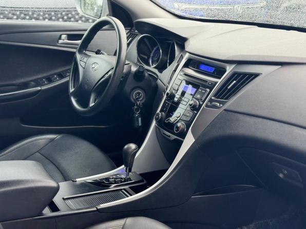 Hyundai Sonata VI (YF) с пробегом 2010 года, цена 1 050 000 рублей, 155000 км, седан, Автокод Объявления