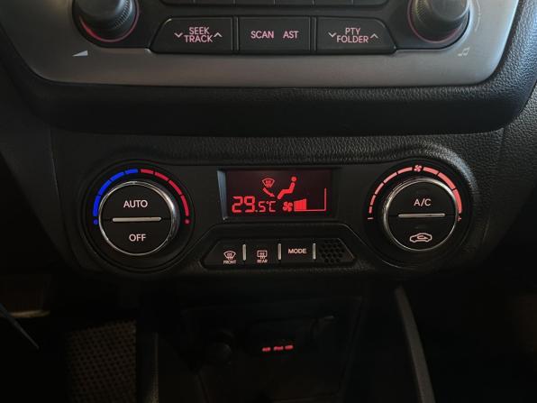 Kia Rio III с пробегом 2014 года, цена 889 000 рублей, 134440 км, седан, Автокод Объявления