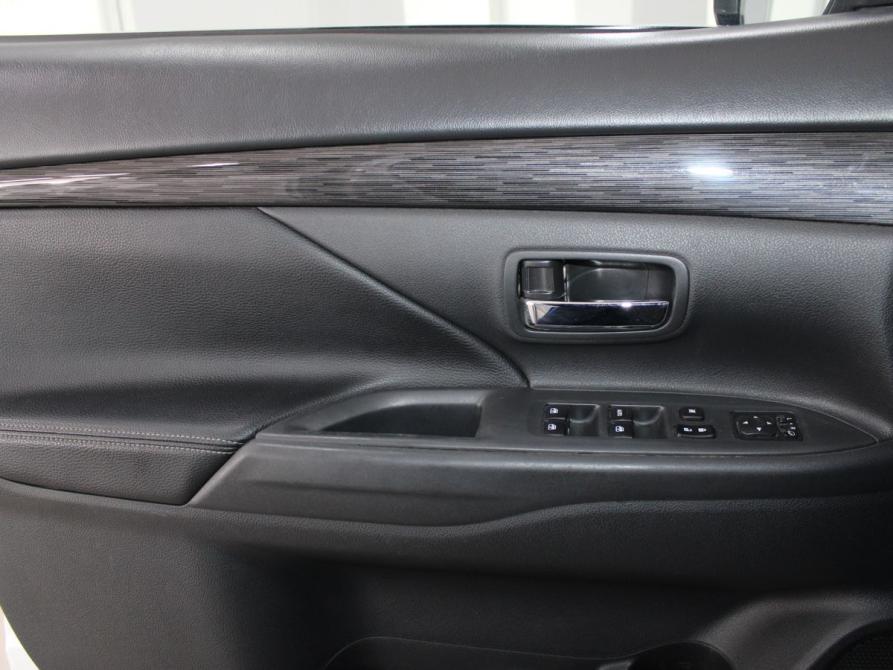 Mitsubishi Outlander III Рестайлинг 2 Старый Оскол  - изображение 16