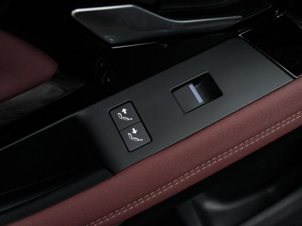 Land Rover Range Rover Evoque II Рестайлинг с пробегом 2024 года, цена 5 250 000 рублей, 17261 км, внедорожник, Автокод Объявления