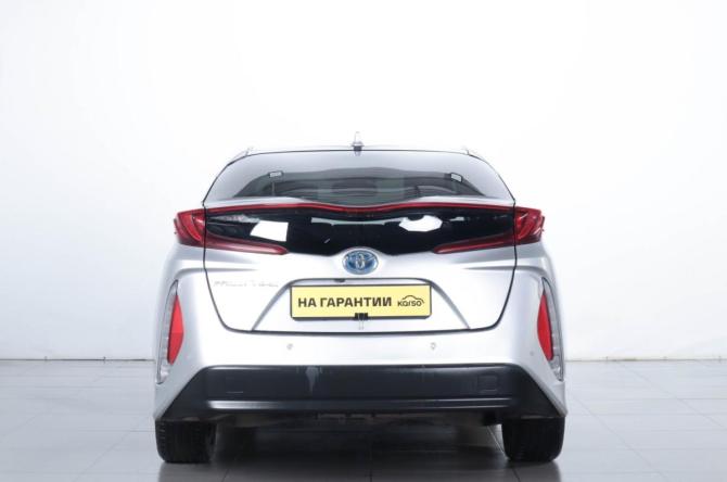 Toyota Prius IV (XW50) с пробегом 2017 года, цена 2 449 000 рублей, 308000 км, лифтбек, Автокод Объявления