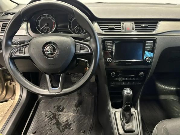 Skoda Rapid I Рестайлинг с пробегом 2018 года, цена 1 388 000 рублей, 96000 км, лифтбек, Автокод Объявления