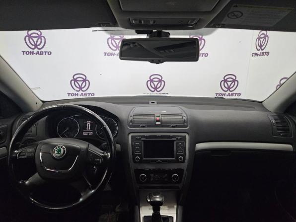 Skoda Octavia II (A5) Рестайлинг с пробегом 2012 года, цена 821 000 рублей, 260000 км, лифтбек, Автокод Объявления