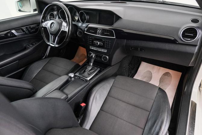 Mercedes-Benz C-Класс III (W204) Рестайлинг с пробегом 2011 года, цена 1 499 000 рублей, 181000 км, купе, Автокод Объявления