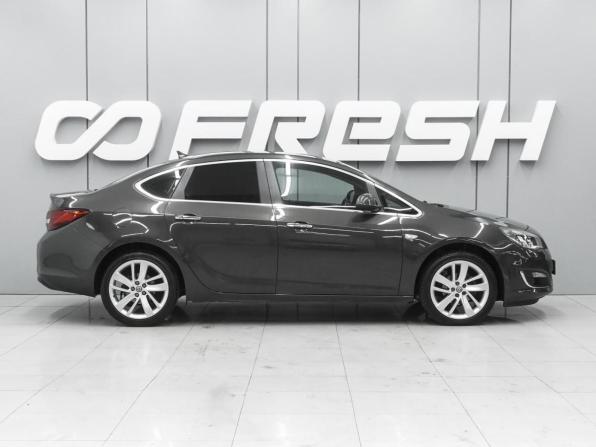 Opel Astra J Рестайлинг с пробегом 2013 года, цена 1 040 000 рублей, 122006 км, седан, Автокод Объявления