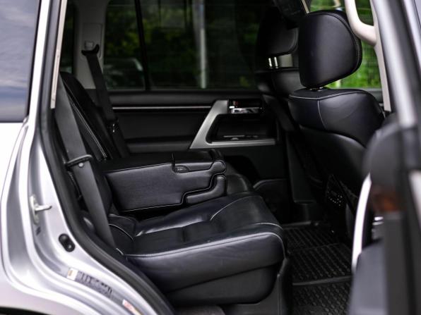 Toyota Land Cruiser 200 Series Рестайлинг 1 с пробегом 2013 года, цена 3 314 000 рублей, 251282 км, внедорожник, Автокод Объявления