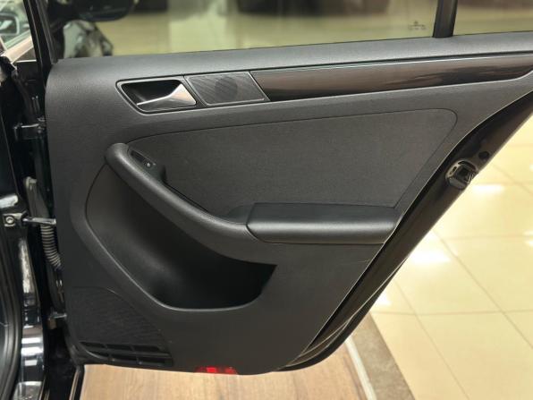 Volkswagen Jetta VI с пробегом 2014 года, цена 1 390 000 рублей, 94440 км, седан, Автокод Объявления