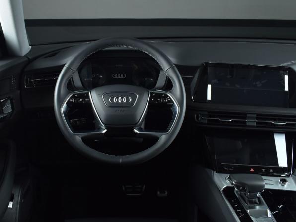 Audi Q6 с пробегом 2026 года, цена 6 606 995 рублей, 34 км, внедорожник, Автокод Объявления