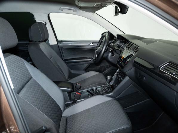 Volkswagen Tiguan II с пробегом 2017 года, цена 2 533 000 рублей, 153500 км, внедорожник, Автокод Объявления