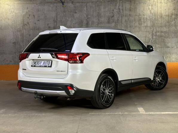 Mitsubishi Outlander III Рестайлинг 2 с пробегом 2017 года, цена 1 990 000 рублей, 117569 км, внедорожник, Автокод Объявления