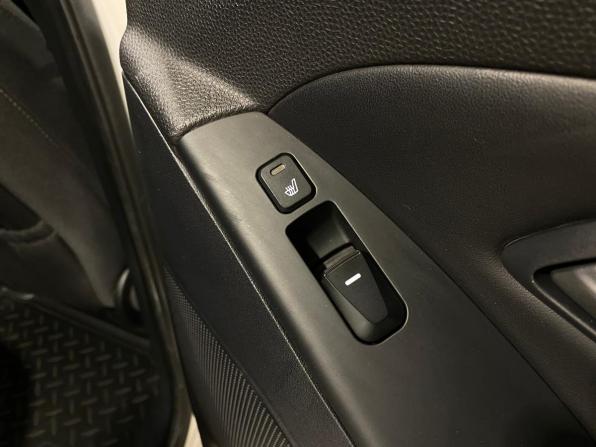 Hyundai ix35 I Рестайлинг с пробегом 2014 года, цена 1 550 000 рублей, 127650 км, внедорожник, Автокод Объявления