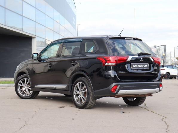 Mitsubishi Outlander III Рестайлинг 2 с пробегом 2015 года, цена 1 680 000 рублей, 203781 км, внедорожник, Автокод Объявления