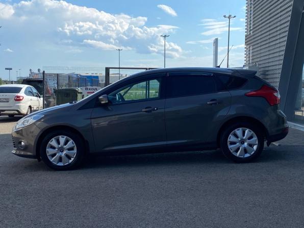Ford Focus III с пробегом 2013 года, цена 950 000 рублей, 77598 км, хэтчбек, Автокод Объявления