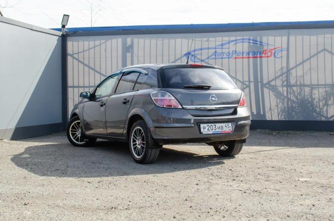 Opel Astra H Рестайлинг с пробегом 2012 года, цена 425 000 рублей, 215000 км, хэтчбек, Автокод Объявления