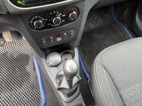 Renault Logan II с пробегом 2014 года, цена 770 000 рублей, 90599 км, седан, Автокод Объявления