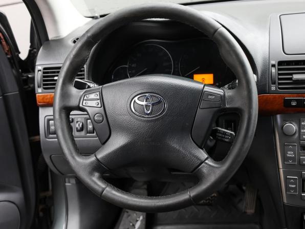 Toyota Avensis II Рестайлинг с пробегом 2006 года, цена 698 000 рублей, 302600 км, седан, Автокод Объявления