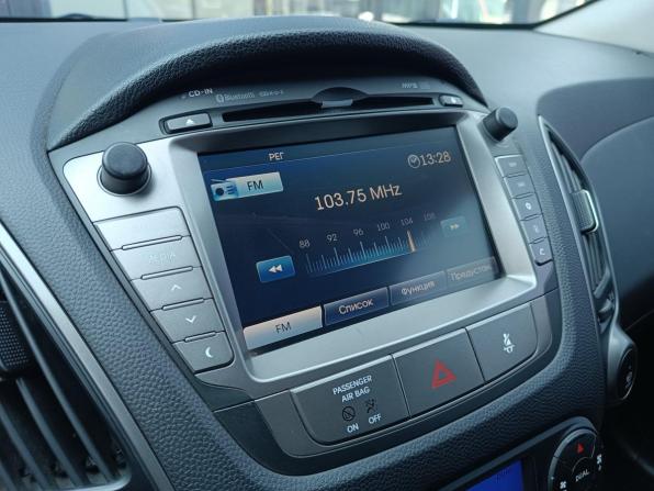 Hyundai ix35 I Рестайлинг с пробегом 2013 года, цена 1 190 000 рублей, 203716 км, внедорожник, Автокод Объявления