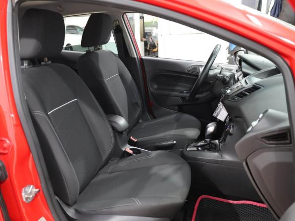 Ford Fiesta Mk6 Рестайлинг с пробегом 2017 года, цена 929 750 рублей, 113409 км, хэтчбек, Автокод Объявления