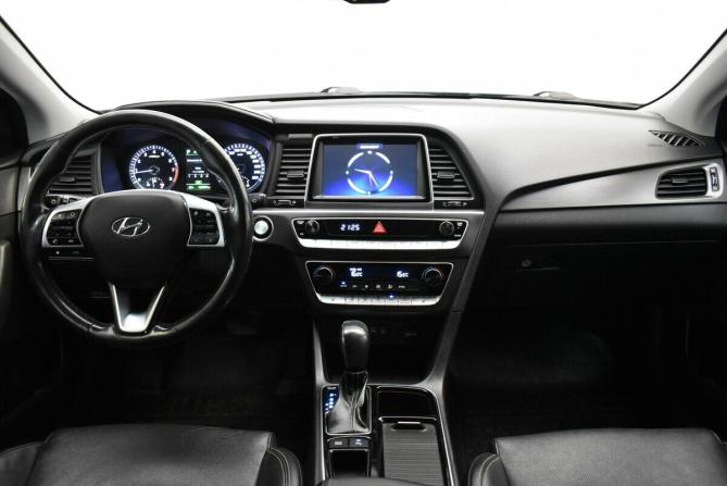 Hyundai Sonata VII (LF) Рестайлинг с пробегом 2018 года, цена 1 770 000 рублей, 124537 км, седан, Автокод Объявления