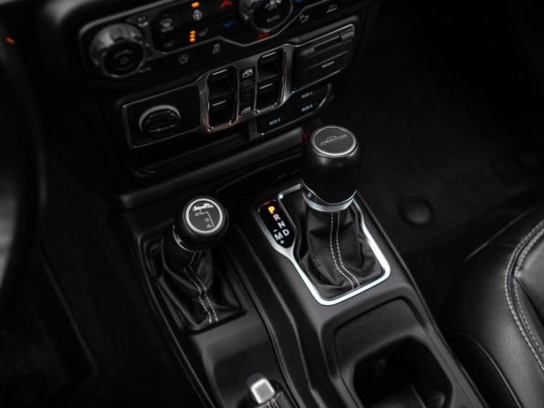 Jeep Gladiator II (JT) с пробегом 2021 года, цена 4 999 000 рублей, 64696 км, offers.body_type.unknown, Автокод Объявления