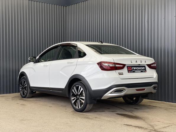 Lada (ВАЗ) Vesta I Рестайлинг (NG) с пробегом 2024 года, цена 1 257 000 рублей, 58459 км, седан, Автокод Объявления