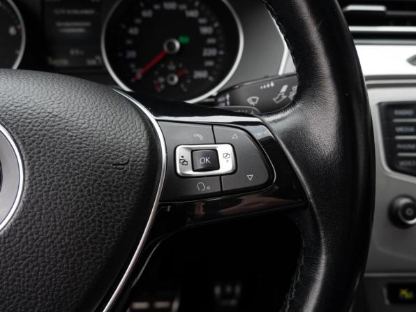Volkswagen Passat B8 с пробегом 2015 года, цена 1 670 000 рублей, 195770 км, седан, Автокод Объявления