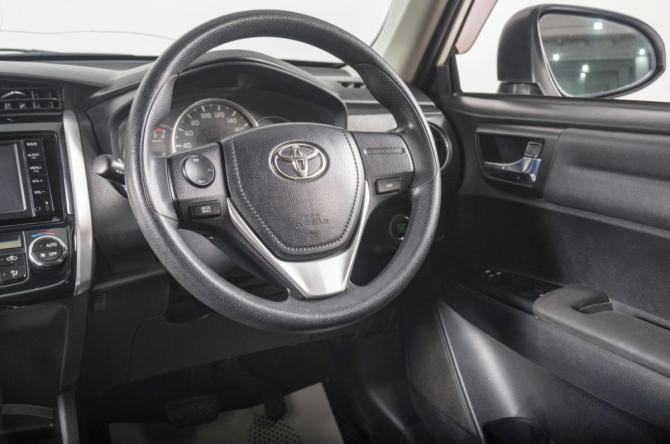 Toyota Corolla XI (E160 E170 E180) с пробегом 2018 года, цена 1 099 000 рублей, 179500 км, универсал, Автокод Объявления